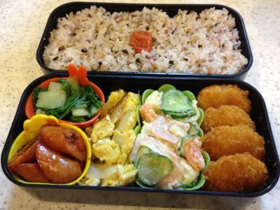 チーズカツ弁当_d0125614_1204421.jpg