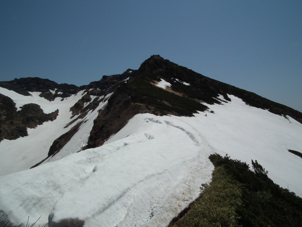 6/2の鳥海山_f0118332_2236413.jpg