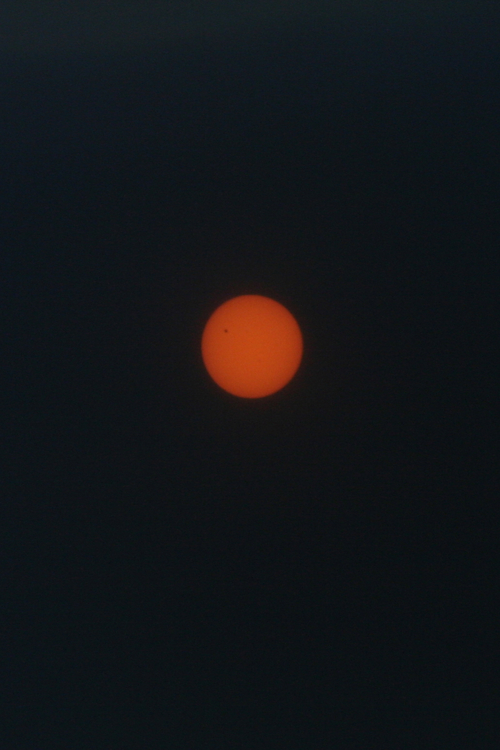 金星の太陽面通過_e0071035_11124895.jpg