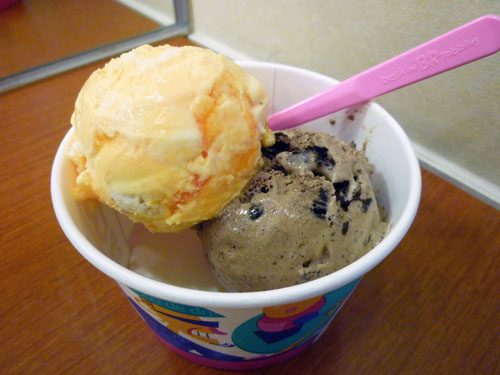 サーティワンアイスクリーム 池袋店_c0152767_9292544.jpg