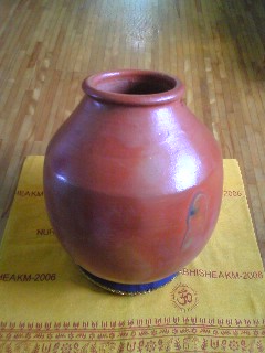 ガタムとは : ガタム ( ghatam )