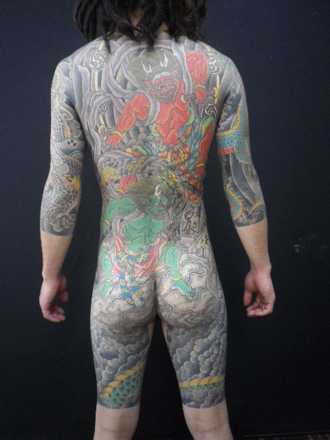 名古屋TATTOO大サーカス！！！彫師情報１！！！_d0151373_1613461.jpg