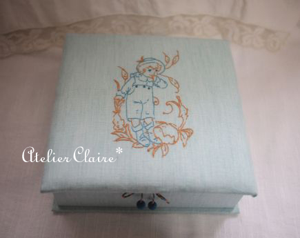 男の子と女の子のメモリーボックス~刺繡&カルトナージュ~_a0157409_17491466.jpg