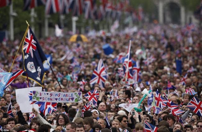 The Queen\'s Diamond Jubilee　最終日！_d0148729_21341222.jpg
