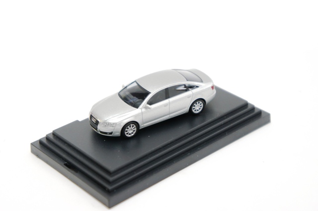Amazon | 1/43 アウディ A6 アバント シルバー licht silber