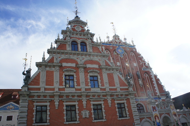 ラトヴィア(4) 世界遺産リガの旧市街散策 市庁舎広場付近_c0011649_118012.jpg