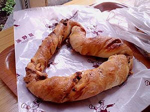 軽井沢・石の教会を訪れる_c0092877_23555925.jpg