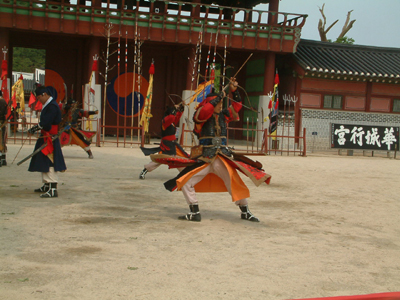 韓国旅行　Ⅳ（水原華城）_c0050264_12285114.jpg