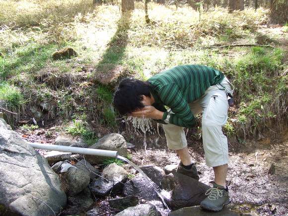 2007,5,20　乾徳山　（過去ハイク）_e0244967_8304389.jpg