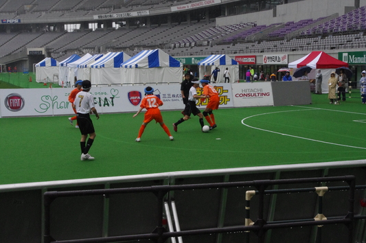 日本ブラインドサッカー選手権B1大会とクラブユース選手権大会_c0068891_1457562.jpg