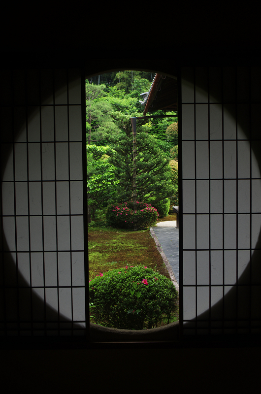 重森三玲の庭シリーズ・雪舟寺庭園（東福寺塔頭・芬陀院）_f0155048_18343780.jpg