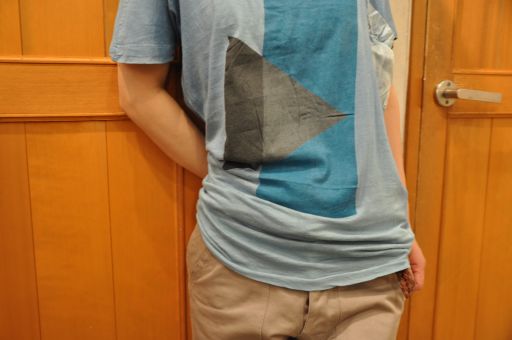 ”Eairth” 一枚のTシャツから ,,, _b0110582_203714100.jpg