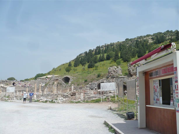 イズミール：古代ギリシャ人の町エフェソス izumir:Ephesos, die altertümliche griechische Stadt_e0112086_232559.jpg