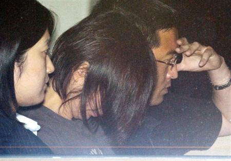 菊池直子と”耳”:逮捕された人物は本人か、偽物か? 謎は深まるばかり!?_e0171614_2342524.jpg