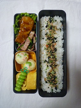 お弁当。_c0150632_15372499.jpg