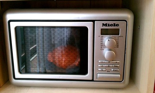 我が家の電子レンジは　miele！？_b0122178_1149664.jpg