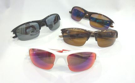 OAKLEY BOTTLE ROCKET-ボトルロケット- 入荷致しました! by 甲府店_f0076925_14423772.jpg