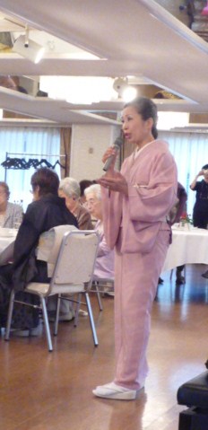 スペイン帰りの加藤ますえさんランチコンサートへ_f0181251_18234288.jpg