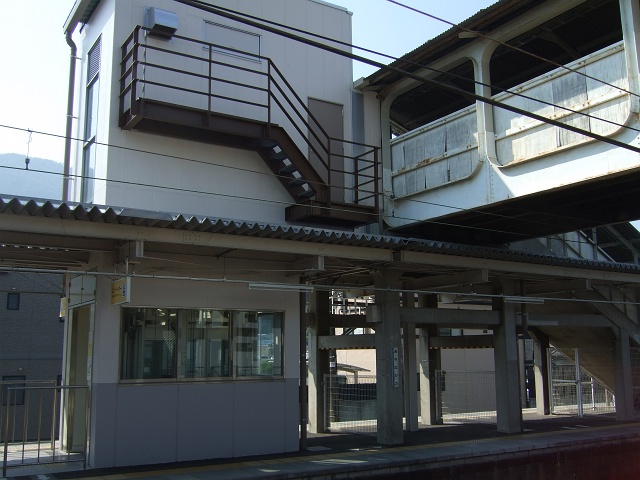 JR安芸中野駅の構内・ホーム_b0095061_94194.jpg