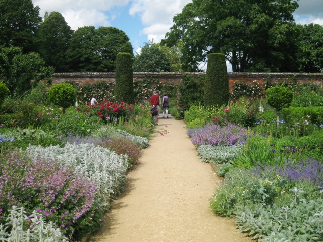 2012年薔薇色庭園モティスフォント 1_f0141785_17561996.jpg