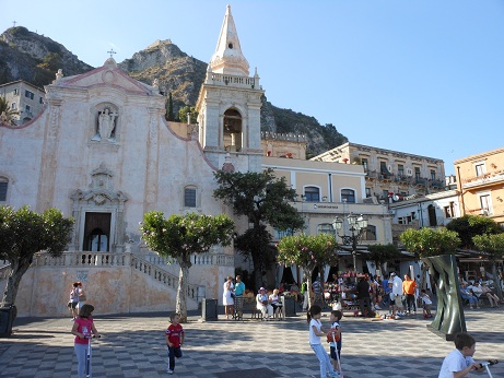 イタリア、シチリア島旅行　町の風景_d0162688_18402649.jpg