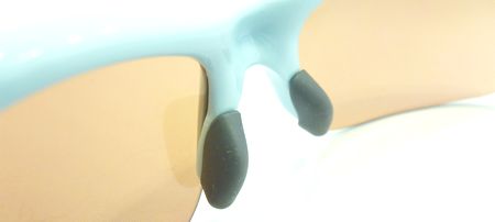 OAKLEYから、女性向けスポーツアイウェアが入荷致しました! by 甲府店_f0076925_11584564.jpg