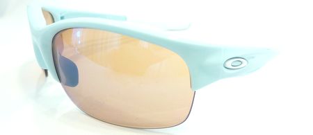 OAKLEYから、女性向けスポーツアイウェアが入荷致しました! by 甲府店_f0076925_1158541.jpg
