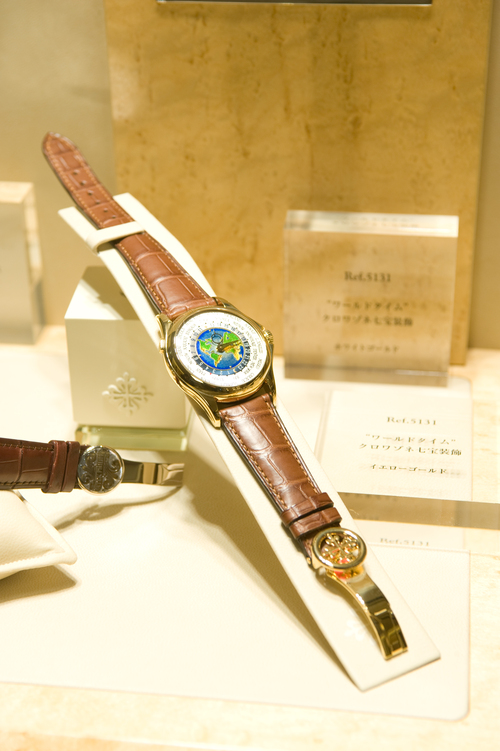 パテック フィリップ ブティック TOKYO 10周年の催しに驚愕モデルが_f0039351_183377.jpg