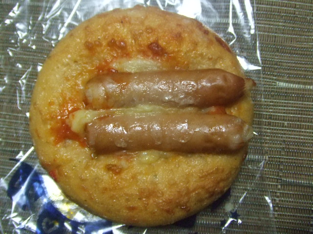 B&B トマトチーズソーセージベーグル_f0076001_23434868.jpg