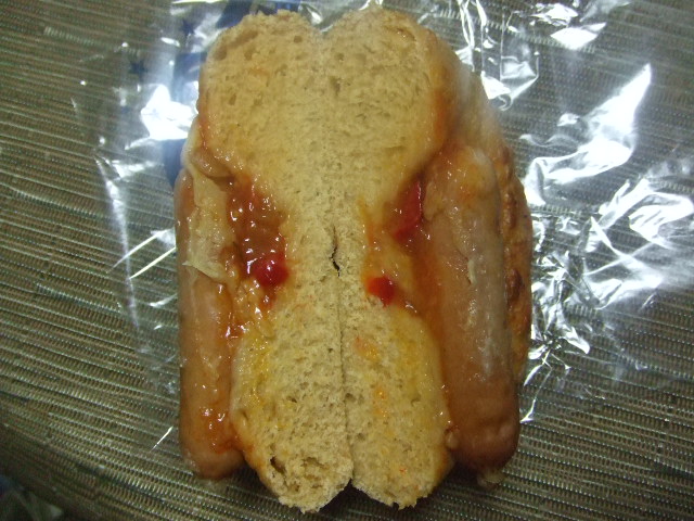 B&B トマトチーズソーセージベーグル_f0076001_23435523.jpg