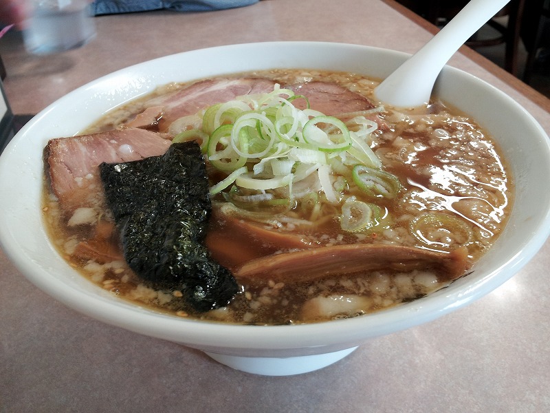 醤油らーめん、中華そば　　　　　出し屋五丈軒　青森市_b0144987_045715.jpg