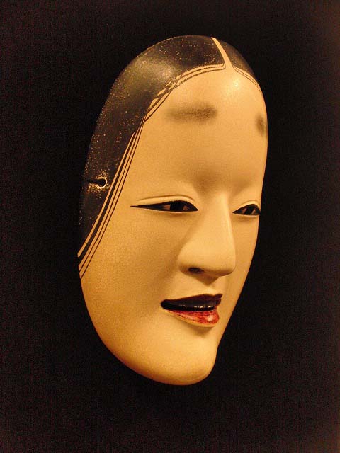こちらの心を見透かされているような「能面展」_f0141310_750302.jpg