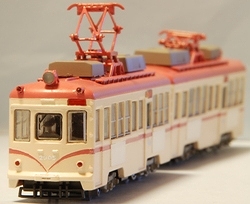 紅い直通電車_e0030537_23403564.jpg