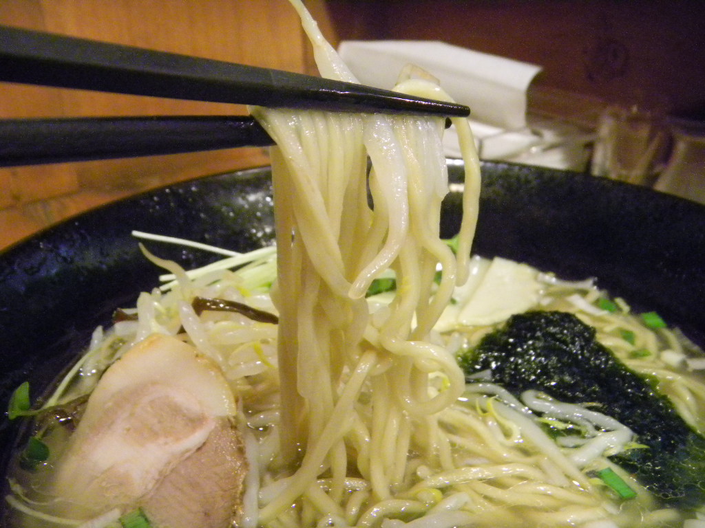 イツワ製麺所食堂@反町 _c0146875_19331066.jpg
