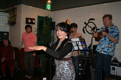 openmic ＆　kanikapila_e0013207_11383.jpg