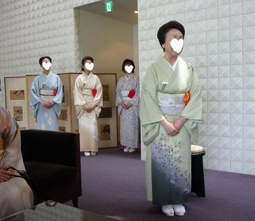 モダンなお茶会・皆様の船出の薄茶席と「守破離」_f0181251_17542138.jpg