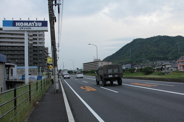 中野東の国道2号線を南下しながら歩く_b0095061_1843692.jpg