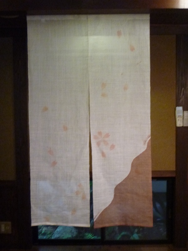 ”麻のれん”大量入荷しました^^_d0230676_16233327.jpg