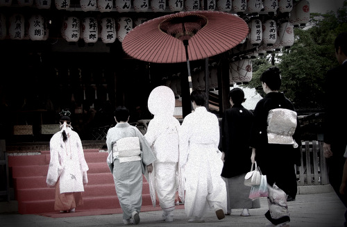 「京都 八坂神社、ワインバー ワイングロッサリー」_a0000029_10251939.jpg