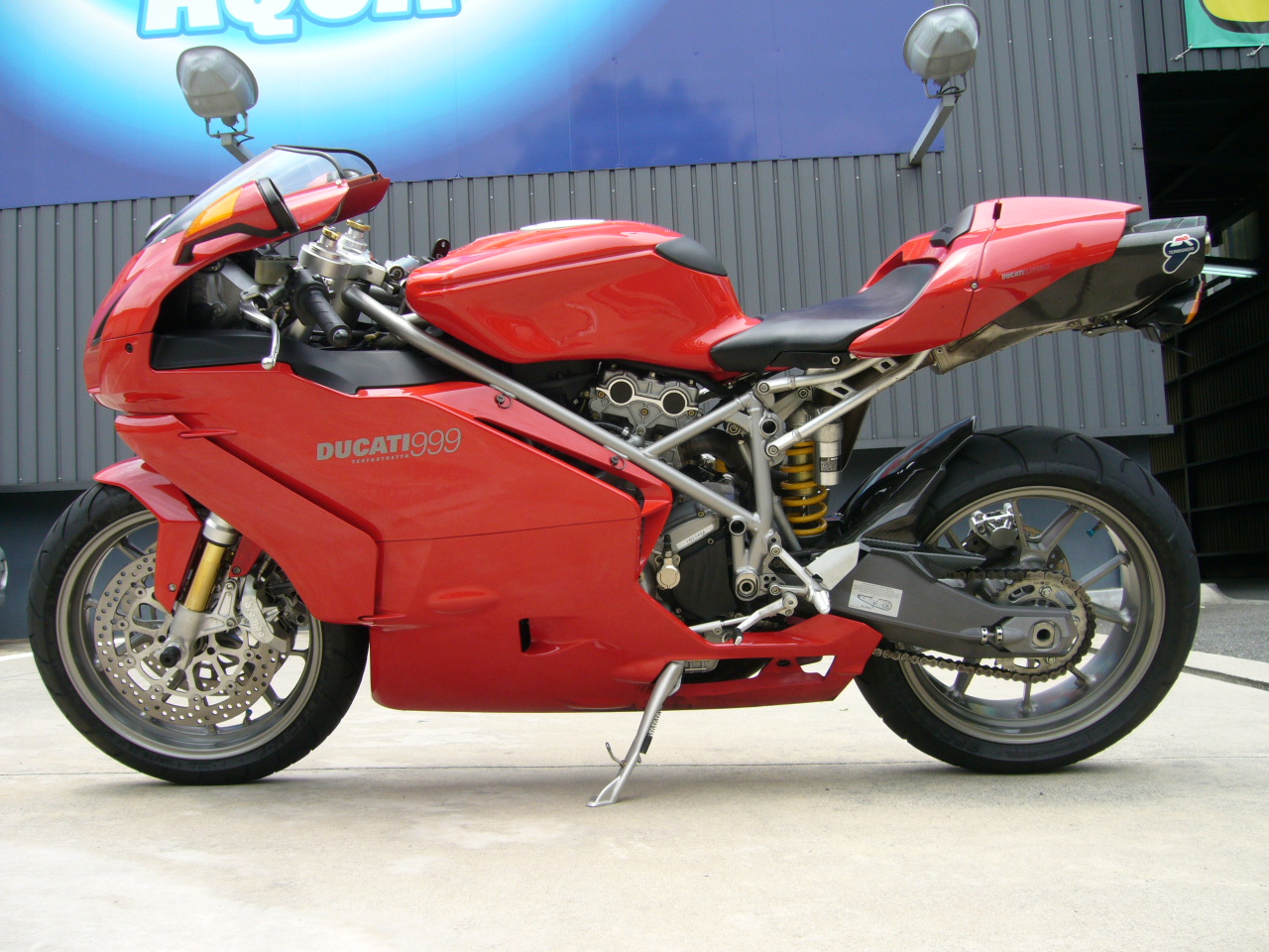 下取り DUCATI 999 モノポスト！ : AREAのブログ