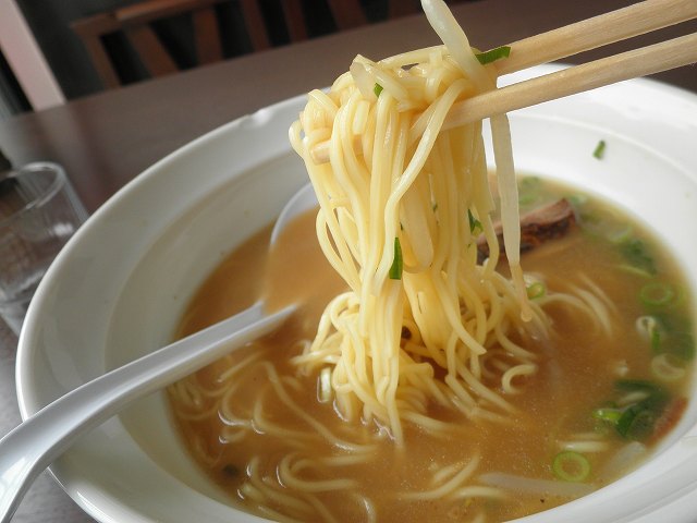 ラーメン　丸中　　　　　門真店_c0118393_1735318.jpg