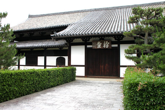 東福寺を歩く1_e0048413_22241254.jpg