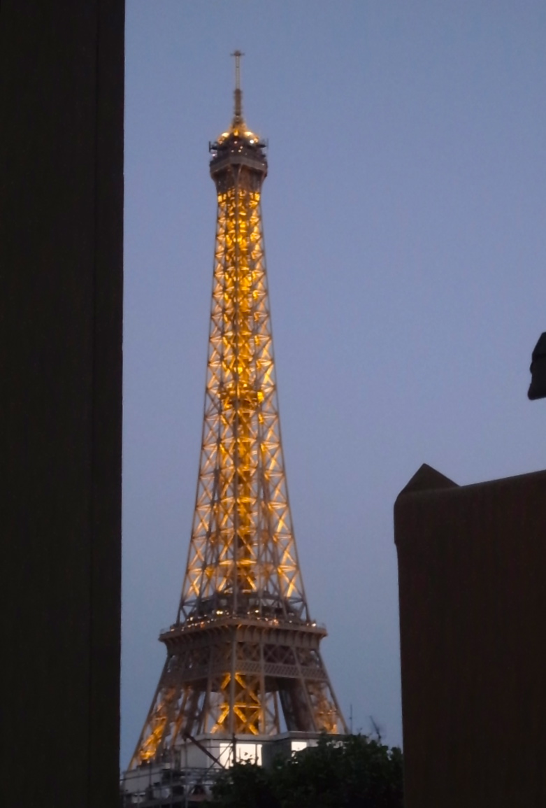 Shangri-la, soiree Tour Eiffel - シャングリラ・パリの『エッフェル塔ソワレ』_a0231632_15505416.jpg