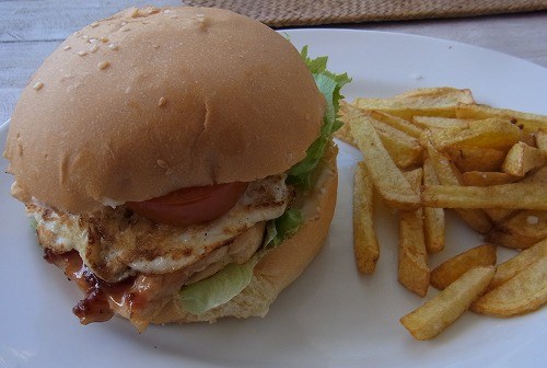 Chicken Burger ＠ Aquaterrace & Good Karma と ハンバーガ ー総括 (\'12年春)_a0074049_15422648.jpg