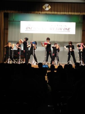 ONE FOR ALL ALL FOR ONE_b0194266_785514.jpg