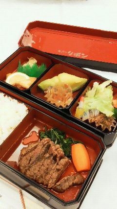 キッチンリボンのお弁当_a0047975_3425725.jpg