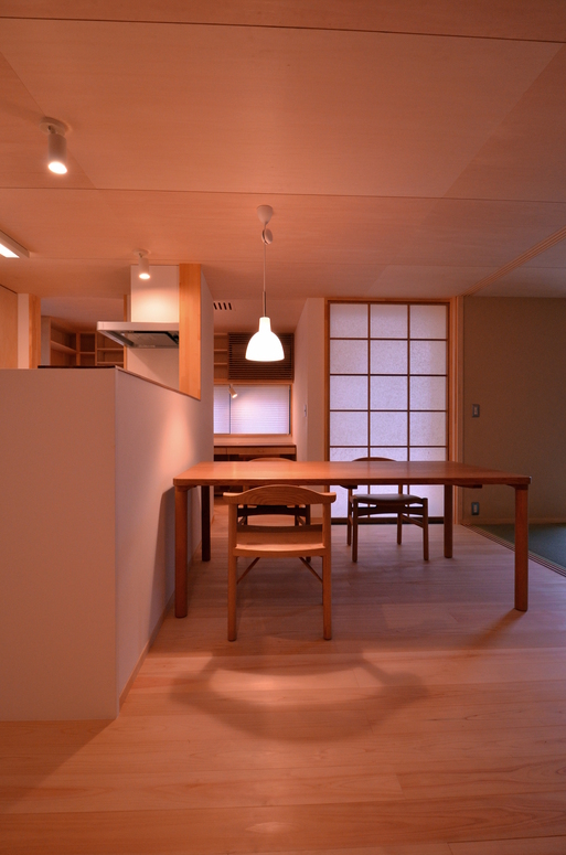 I Mさんの家 「とりあえず」完成(2) 食堂(1)_a0039934_14461545.jpg