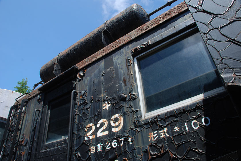 静態保存中の「キ229 キ100形式貨車（単線用ラッセル式