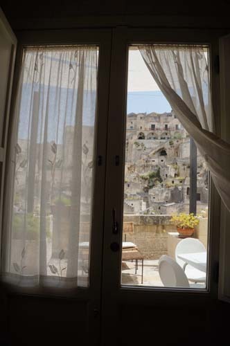 マテーラの絶景B&B_f0106597_3322444.jpg