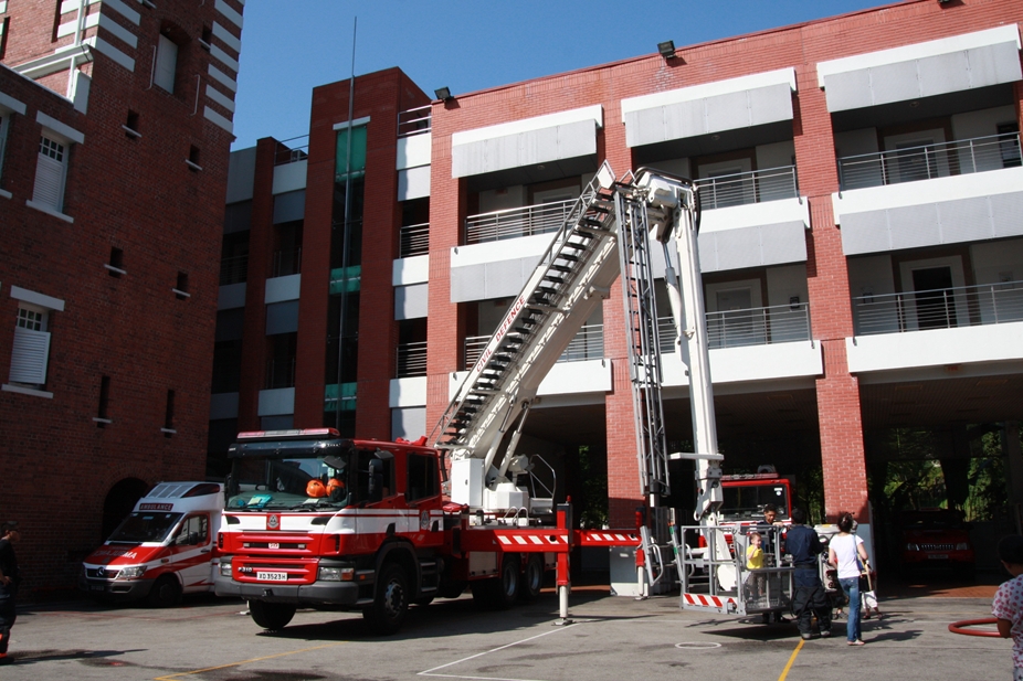 a0233910_9225510.jpg